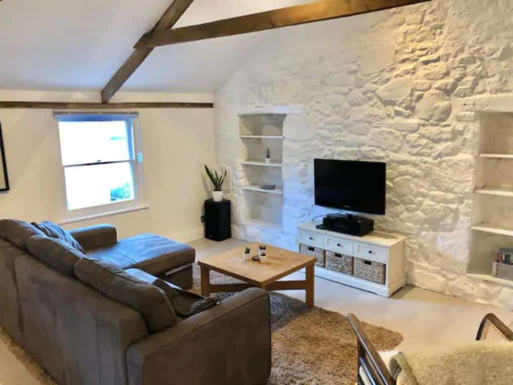 Immaculate 2-Bed loft St Ives 2 min from beach 