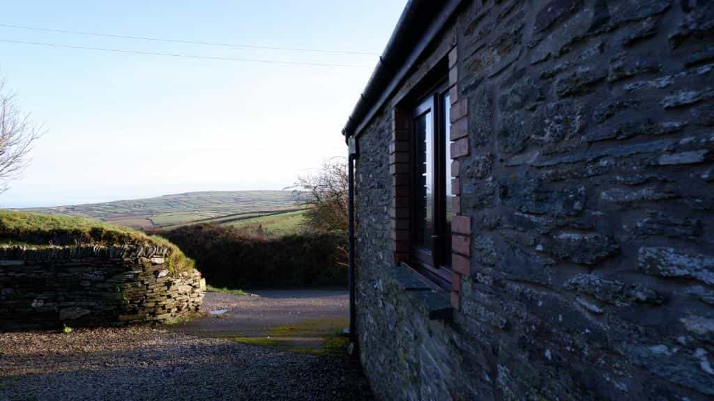 Polrunny Farm Elderberry Cottage with sea view