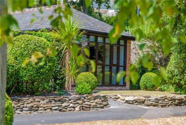 Exterior view of Luxury Summer Cottage in Fowey, Cornwall